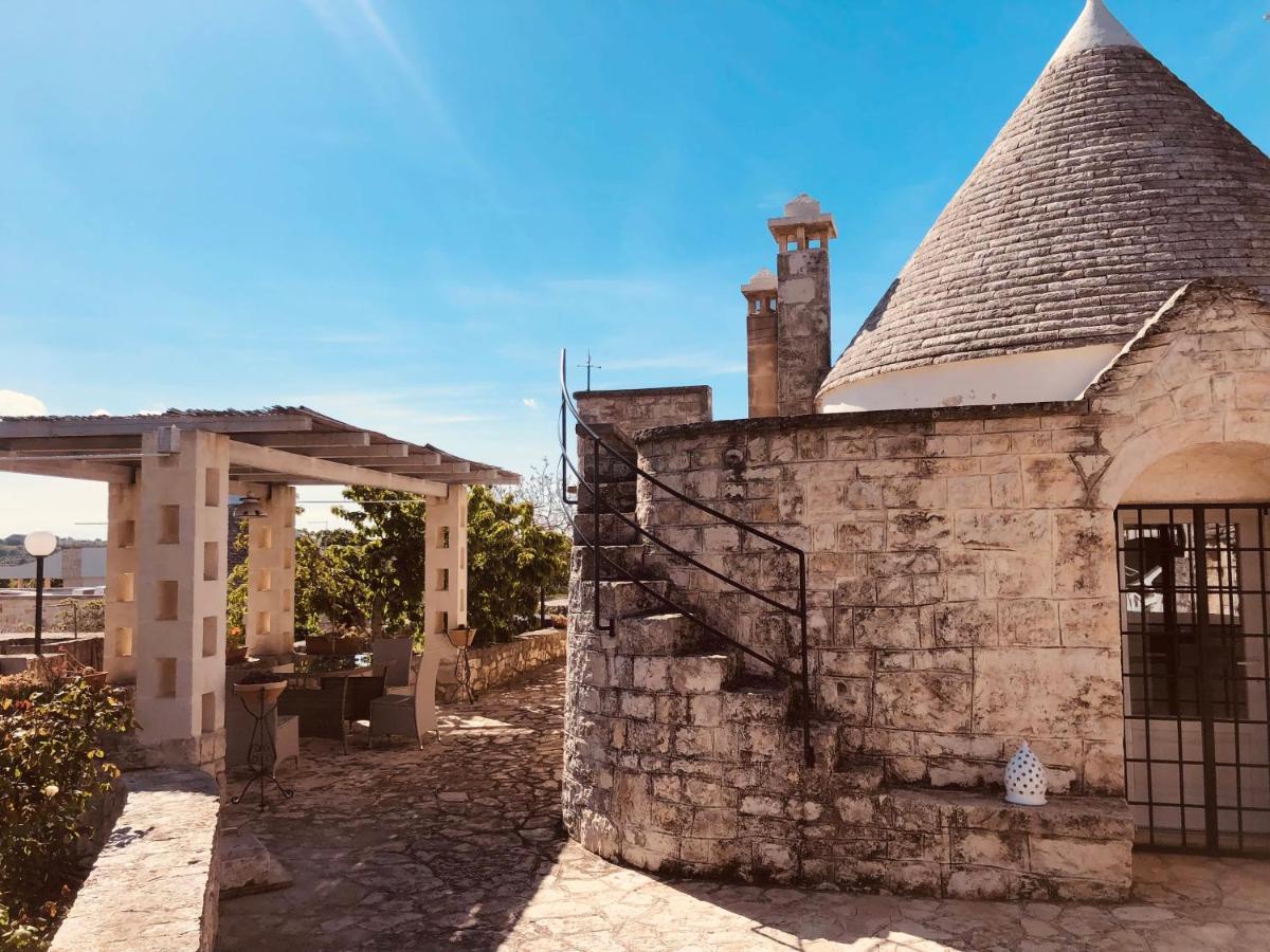 Hostal Trulli Di Zia Tata Locorotondo Exterior foto