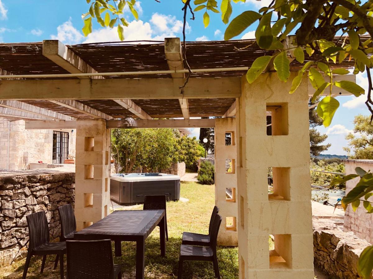 Hostal Trulli Di Zia Tata Locorotondo Exterior foto