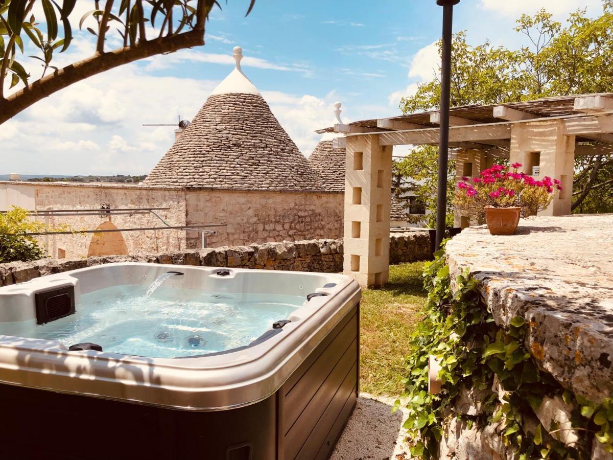 Hostal Trulli Di Zia Tata Locorotondo Exterior foto